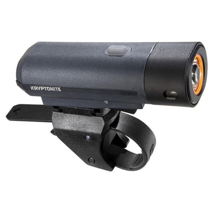 Valaisin Street F-300 Basic USB Kryptoniten F-500 etuvalo tarjoaa 500 lumenia ja takaa sen etta naet ajaa seka katuvalojen